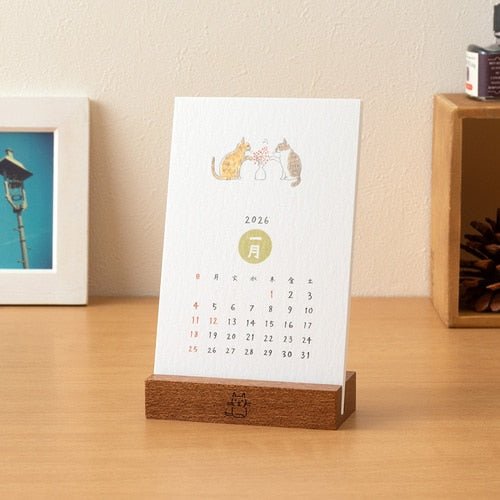 Dog and Cat Stand Calendars 2026 / MIDORI - bungu
