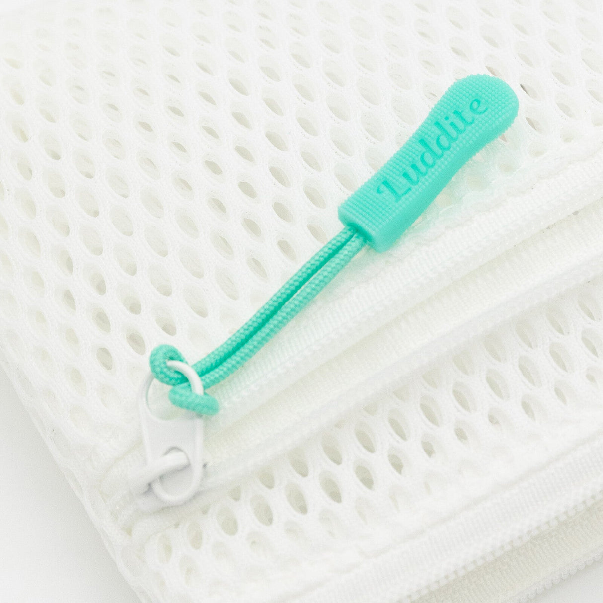 Durable Mesh Flat Pen Case 3 / Luddite - bungu