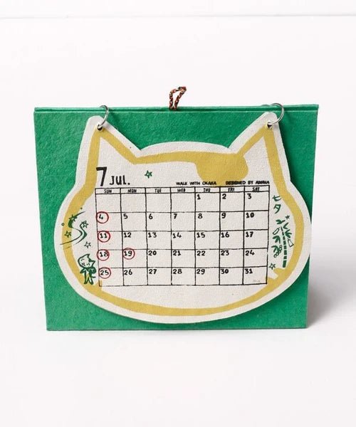 Walk with Okaka Desk Calendar 2027 / Amina Collection Co., Ltd. - bungu