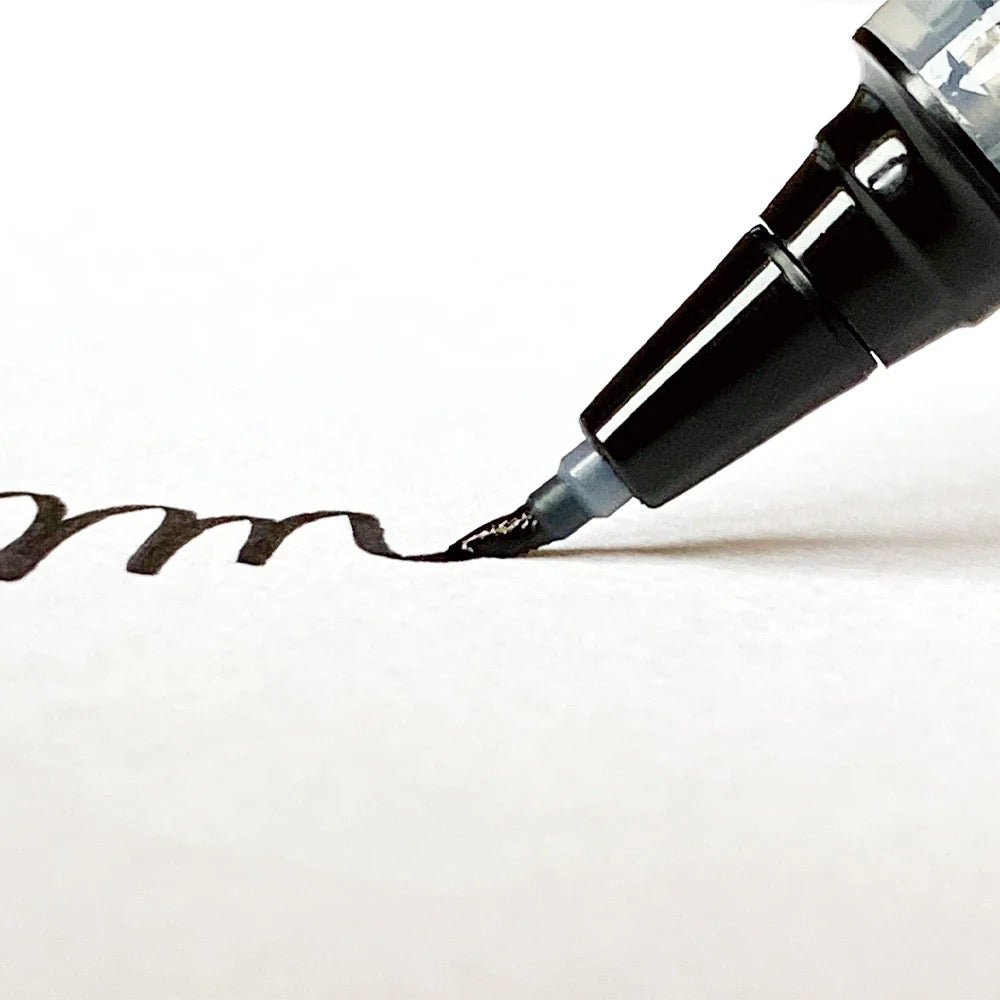 ZIG LETTER PEN COCOIRO / Kuretake - bungu