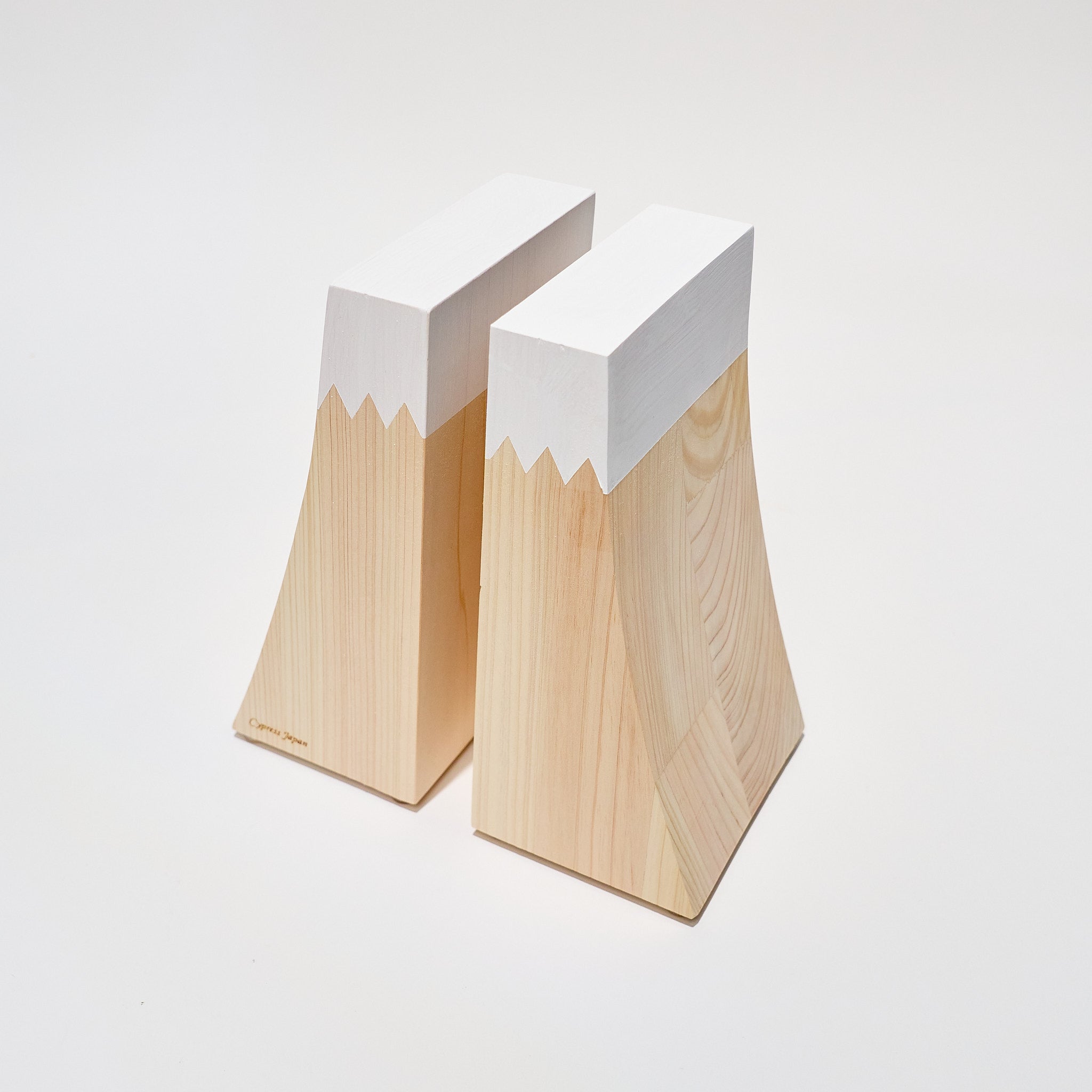 Hinoki Wood Mt. Fuji Bookend / Cypress Japan – bungu