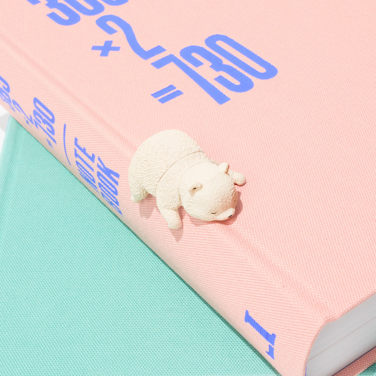 Little Bear Resting on the Edge Gacha Capsule - bungu
