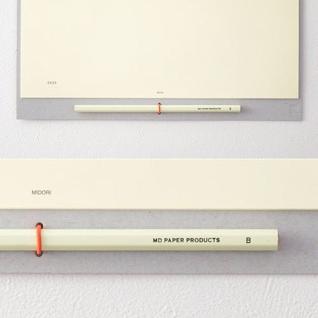 MD Wall Calendar with Pencil / Midori DESIGNPHIL - bungu