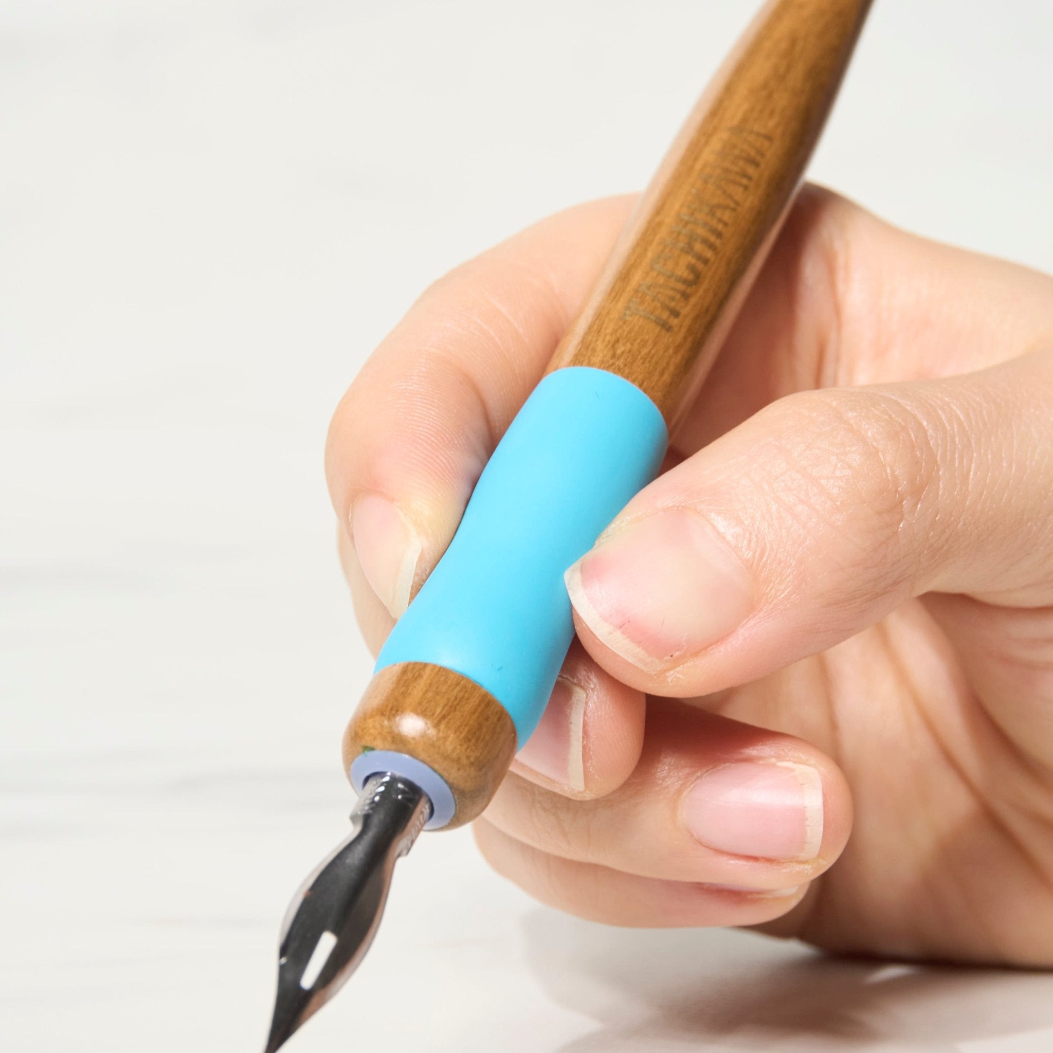 Nikko Wooden Pen Holders / Tachikawa – bungu