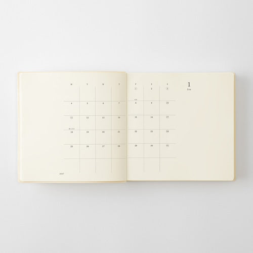 MD Notebook Diary 1 Day 1 Page 2027 / MD PRODUCT