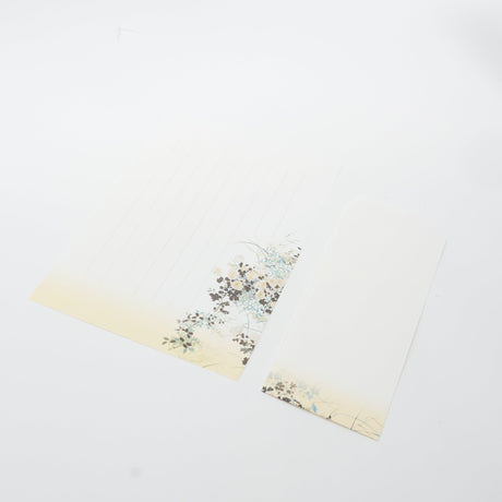 White Figured Satin Kimono with Autumn Grasses Letter Set / Benrido - bungu